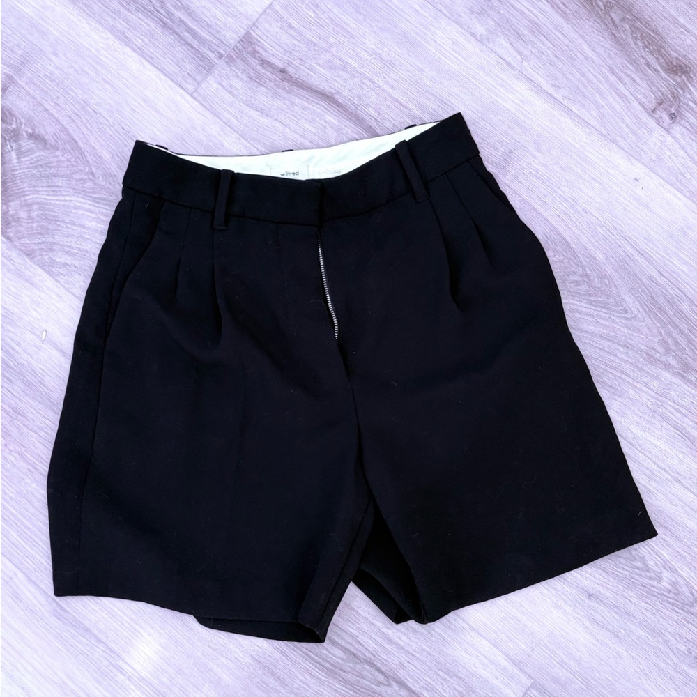 Aritzia Wilfred 7” Black Shorts